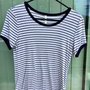 Stripped simple t shirt!!